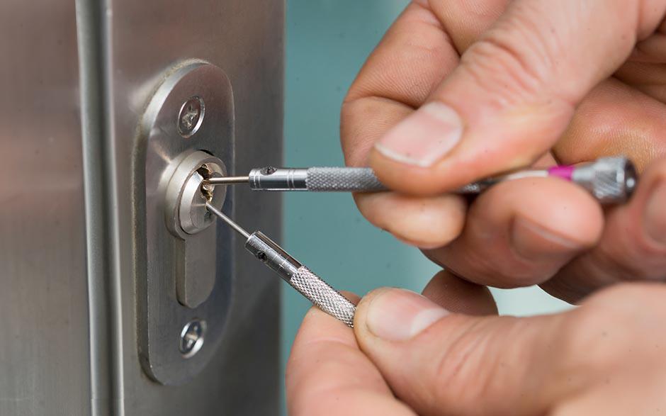 serrurier certifié Mours