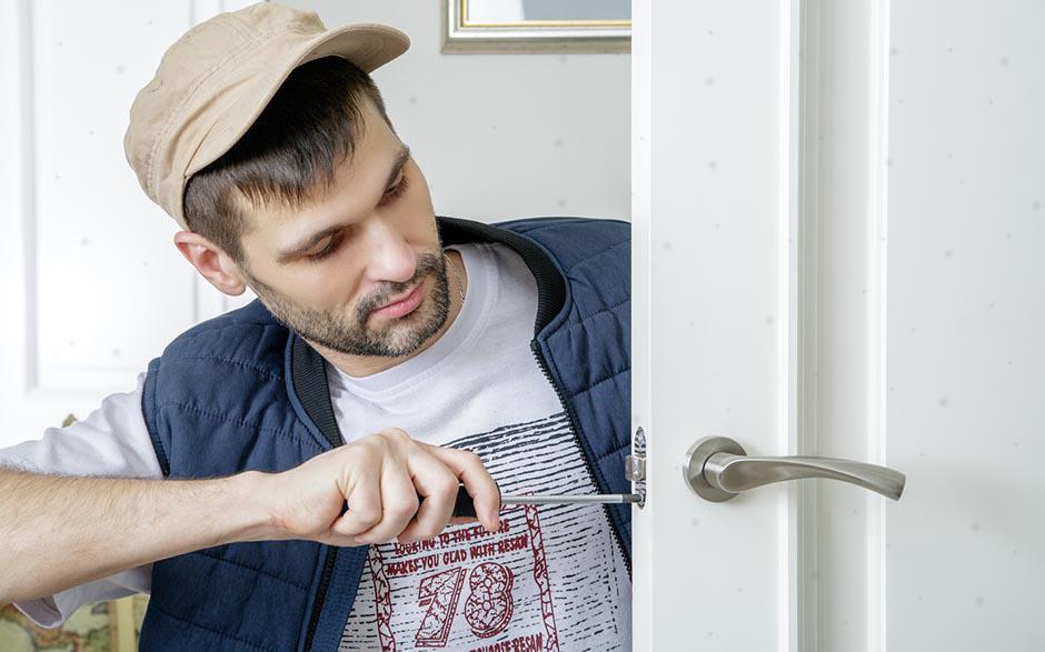 travaux à nos artisans serrurier prix Drancy